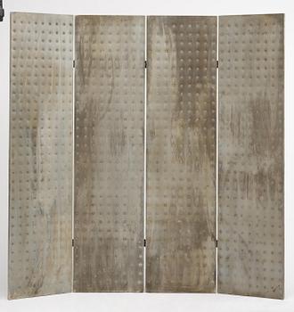 Mats Theselius, a "Rörligt objekt" room divider, Källemo, Värnamo post 1989.