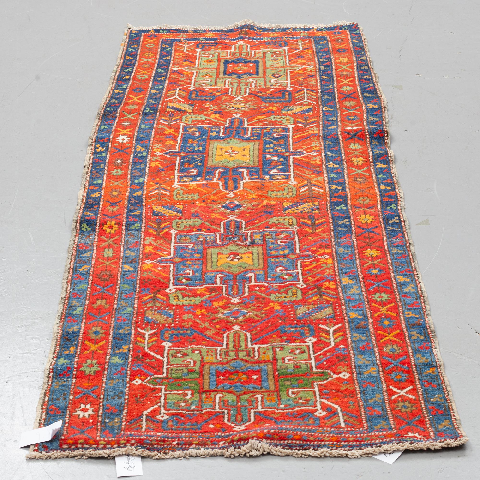 GALLERIMATTA, Karadja, ca 261 x 86 cm.