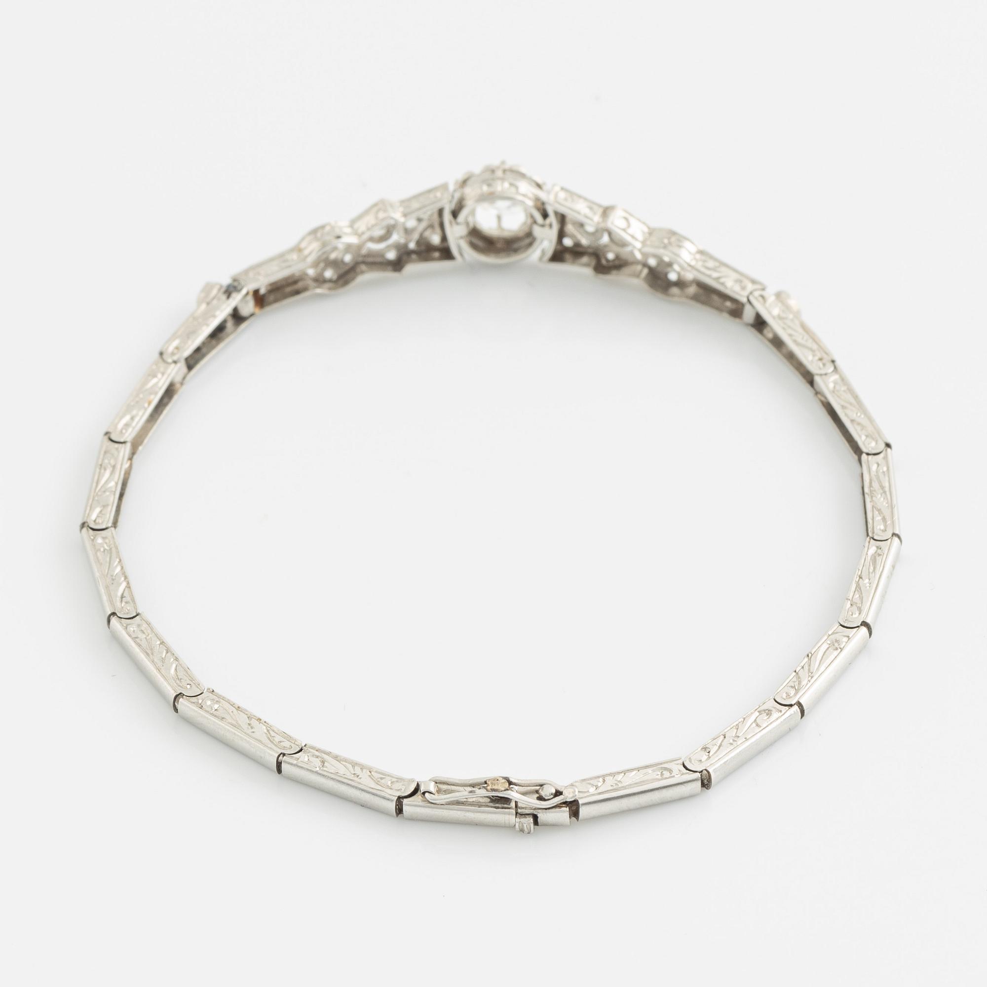 Armband platina med gammal- och rosenslipade diamanter.