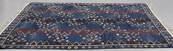 Barbro Nilsson, MATTA, "Snäckorna", gobelängteknik, ca 267-268 x 234,5-246,5 cm, signerad AB MMF BN.