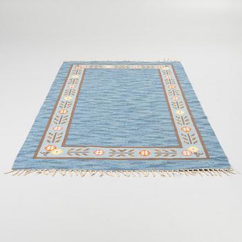 Alice Wallebäck, matta, rölakan, ca 290 x 166 cm, signerad AW.