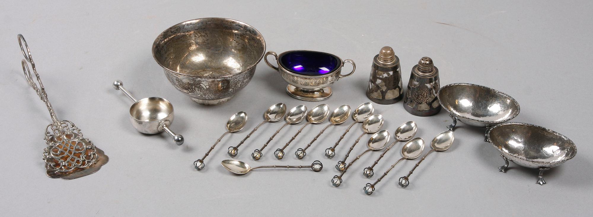 PARTI SILVER, 26 delar, bl a England, Danmark och Japan, 1800-1900-tal.