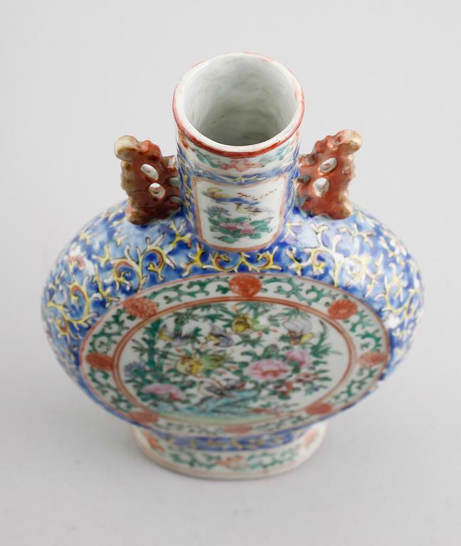 PILGRIMSKRUS, porslin, Kina, 1800-tal.