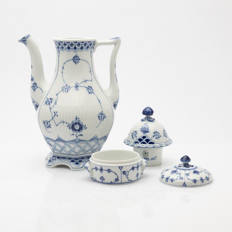 Service pieces, 16 pieces, porcelain, "Blue Fluted", Royal Copenhagen, Denmark.