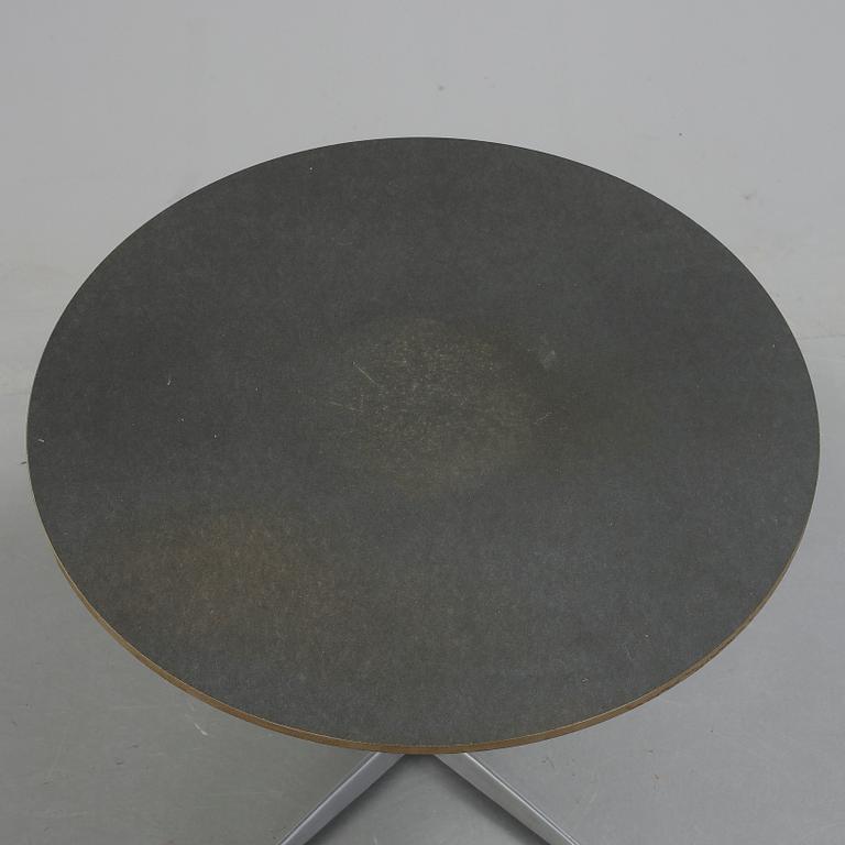 SOFFBORD, Fritz Hansen, Danmark.