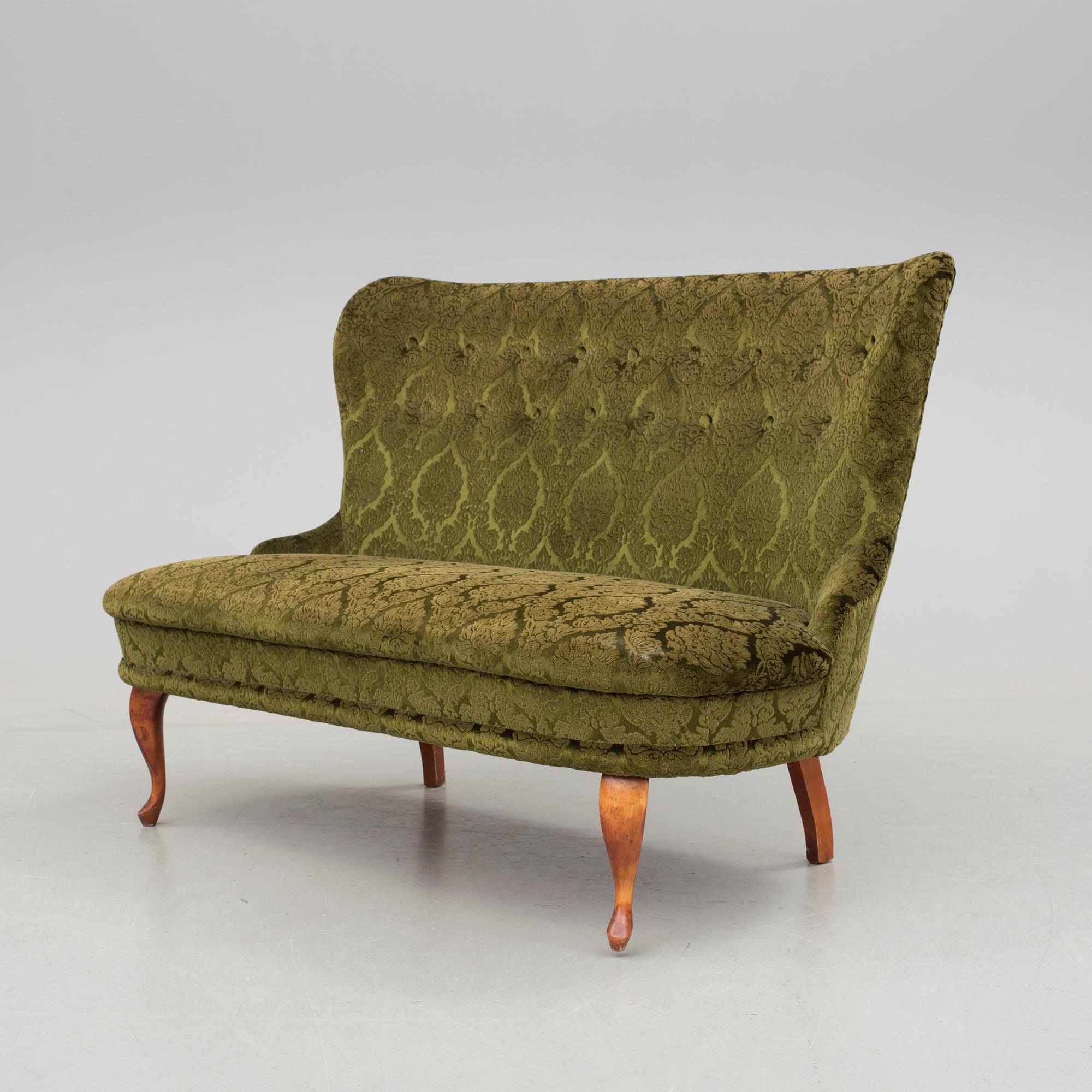 SOFFA, nyrokokostil, omkring 1900-talets mitt.