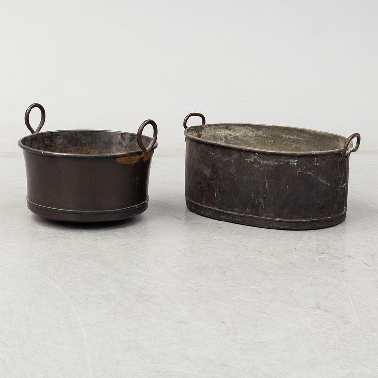 Two 19th/early 20th century copper vessels.