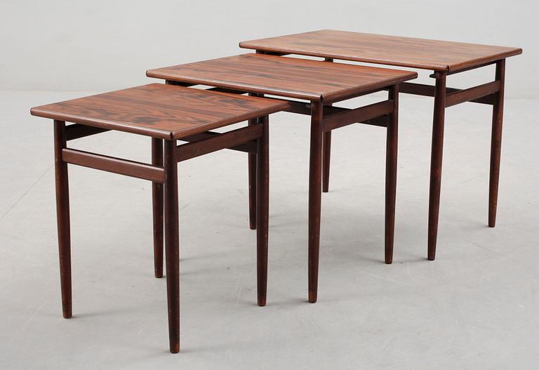 SATSBORD, 3 delar. Seffle Möbelfabrik. 1950-60-tal.