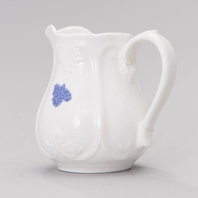 KAFFESERVIS, 20 delar, benporslin, "Blå Blom", Old Gustavsberg, 1960-tal.