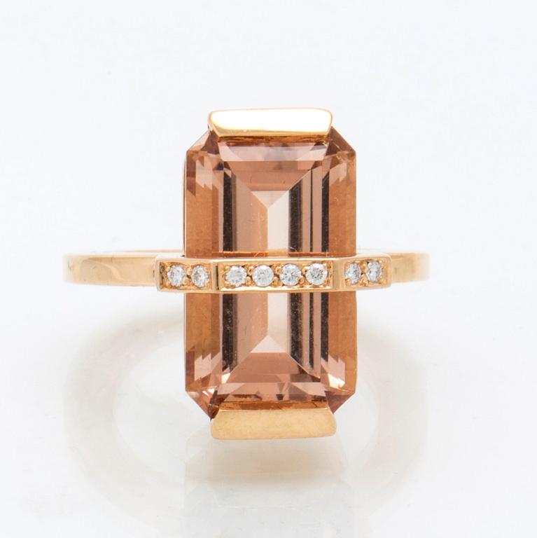 Efva Attling Bend over ring. morganite, brilliant-cut diamonds 0,12 ct TW Si, original pouch, invoice 2019.