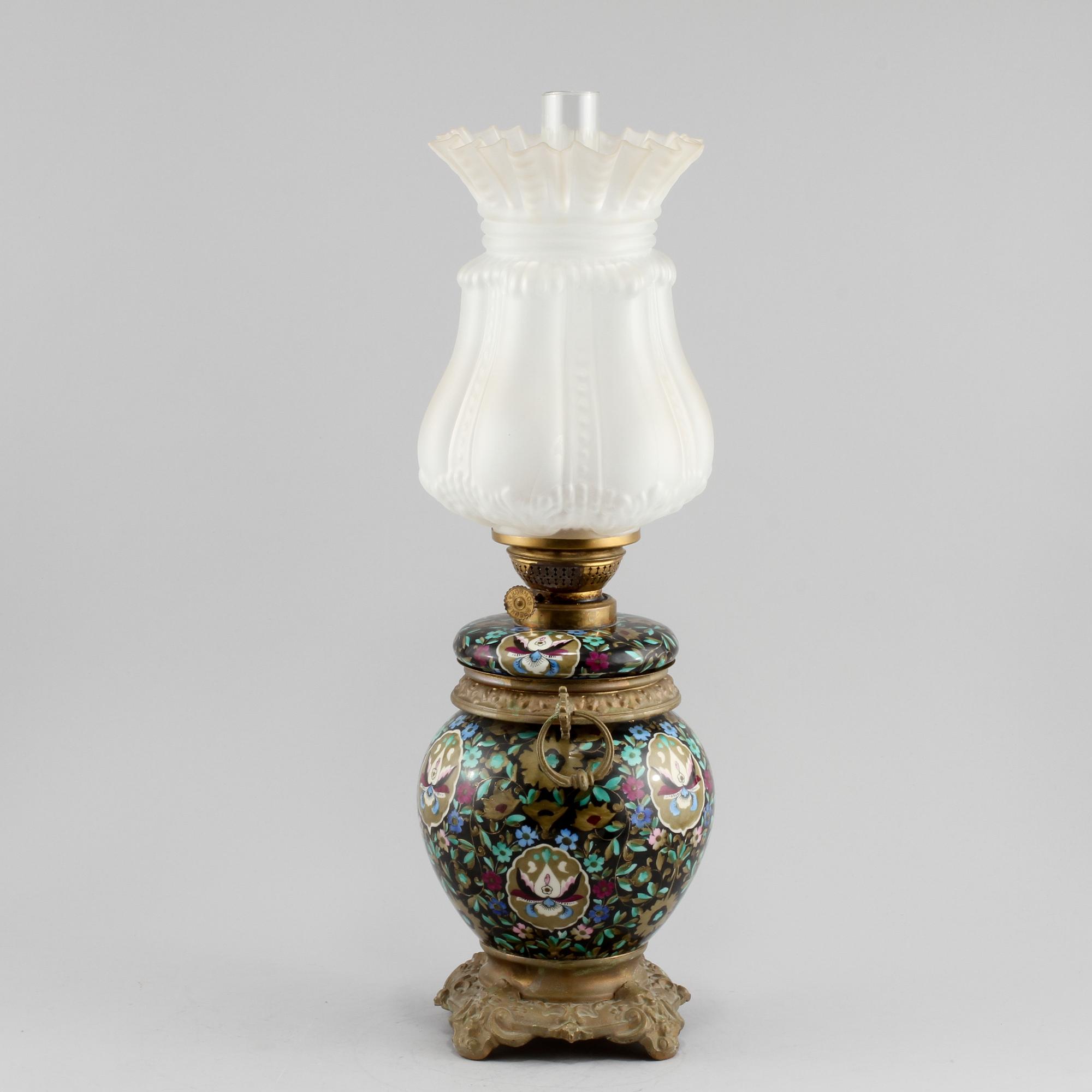 BORDSFOTOGENLAMPA, omkring sekelskiftet 1800/1900.