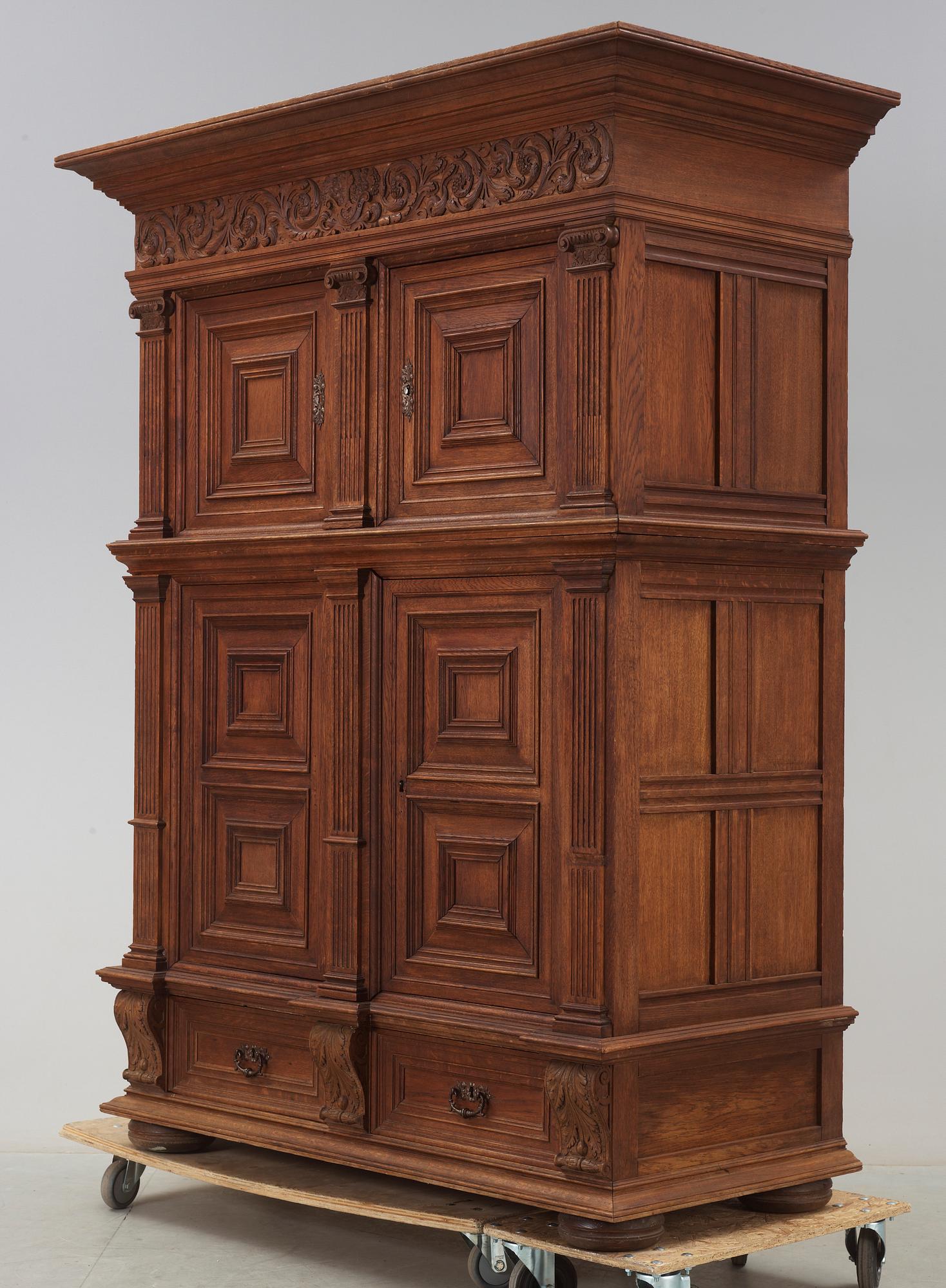 SKÅP, renässansstil, sent 1800-tal.