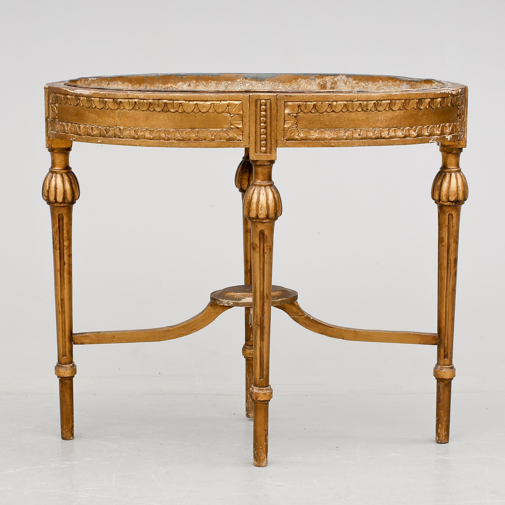 BLOMBORD, gustaviansk stil, 1900-talets första hälft.