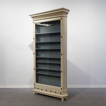 A Swedish display cabinet from around year 1900.