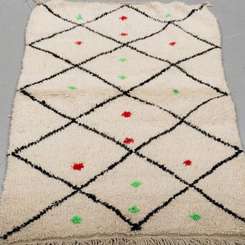 A RUG, MOROCCO, 148 x 90 cm.