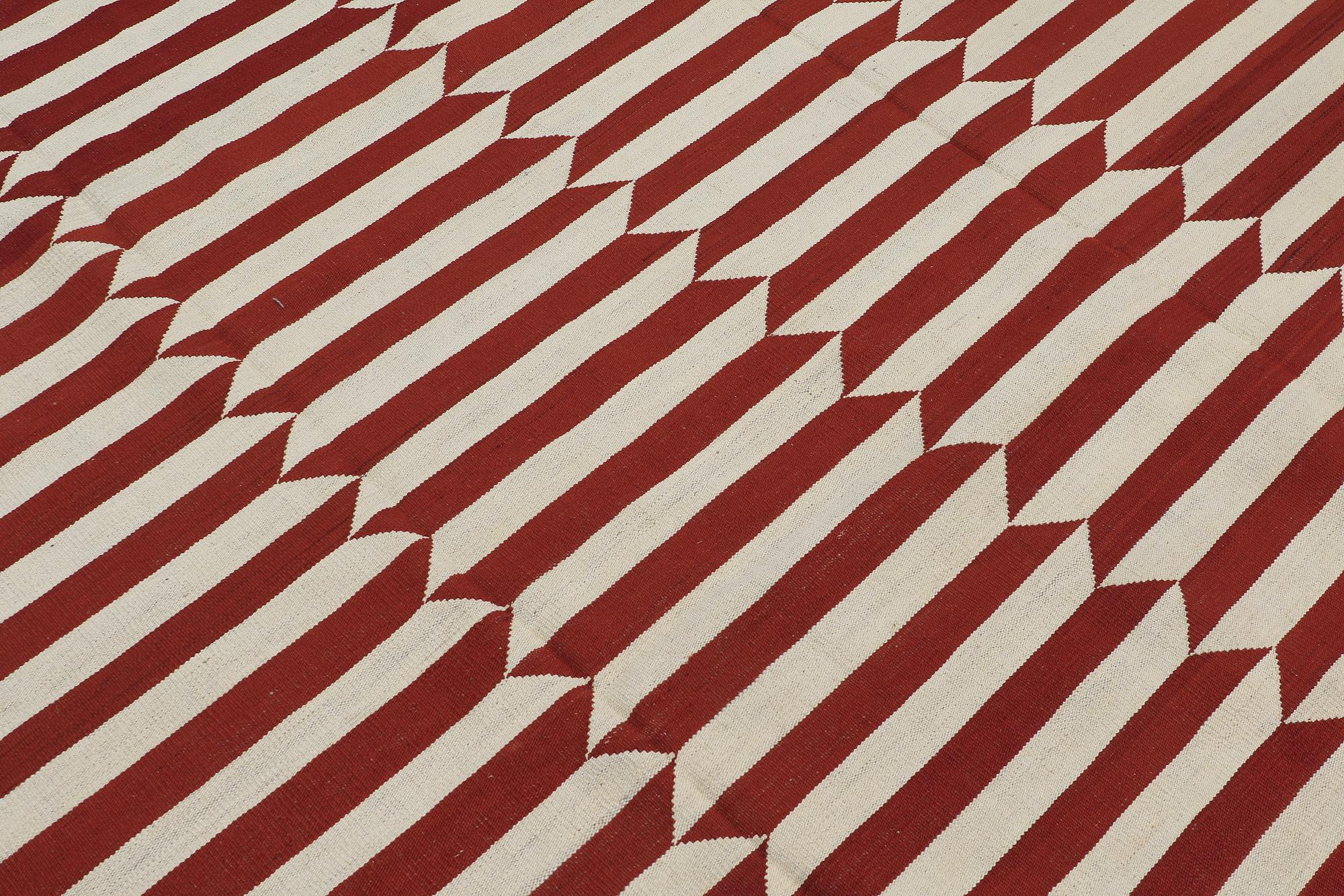 A carpet, flat weave,  slätväv, ca 290 x 205 cm.
