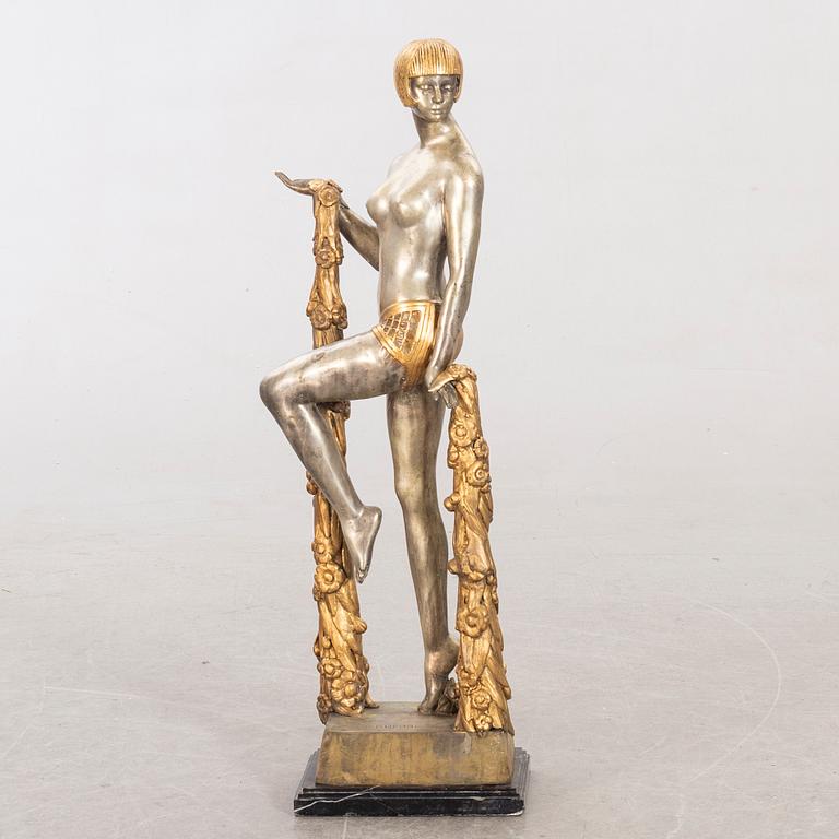 Raymonde Guerbe, an art deco sculpture, signed.