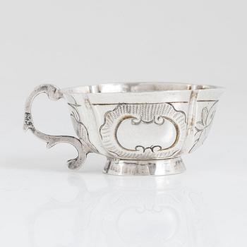 Charka, silver, Ryssland, möjligen av mästare Grigorij Iwanow Serebrjanikow (verksam 1745-1768), Moskva.