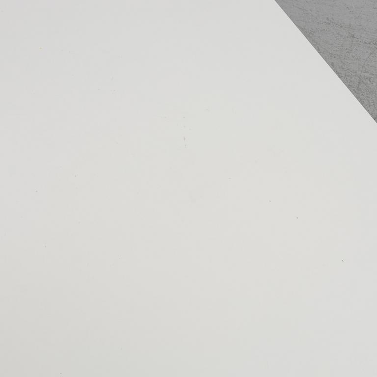 Michele Cazzaniga, matbord, "Tense Table", MDF Italia, samtida.