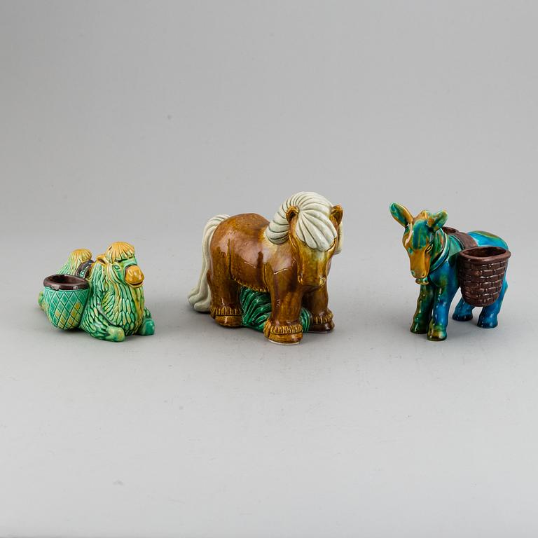 GUNNAR NYLUND, häst, kamel och åsna, Rörstrand 1900-talets mitt.