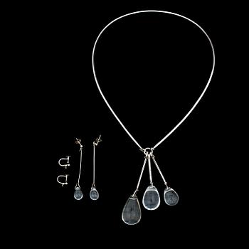 Vivianna Torun Bülow-Hübe, a silver necklace with three drop shaped pendants and a pair of earrings, Stockholm 1961.