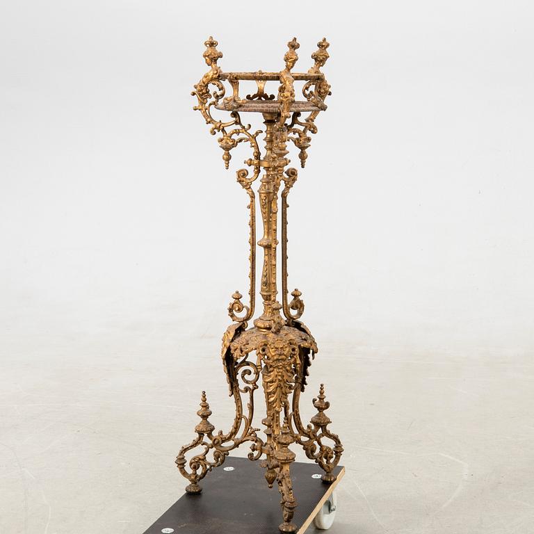 Pedestal/Flower stand Neo-Renaissance circa 1900 cast iron.