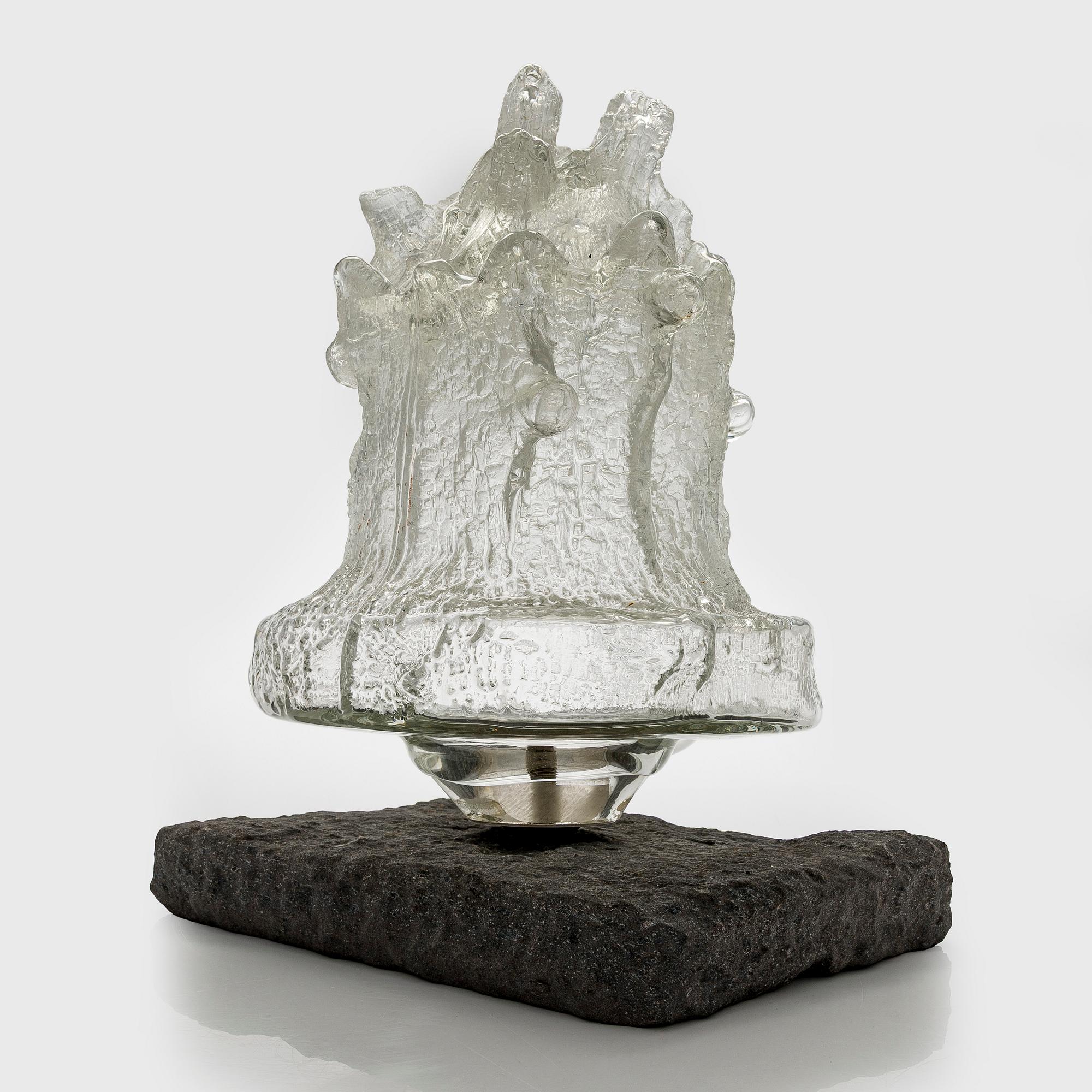Timo Sarpaneva, veistos, "Ahtojää", signeerattu Timo Sarpaneva Iittala 1967.
