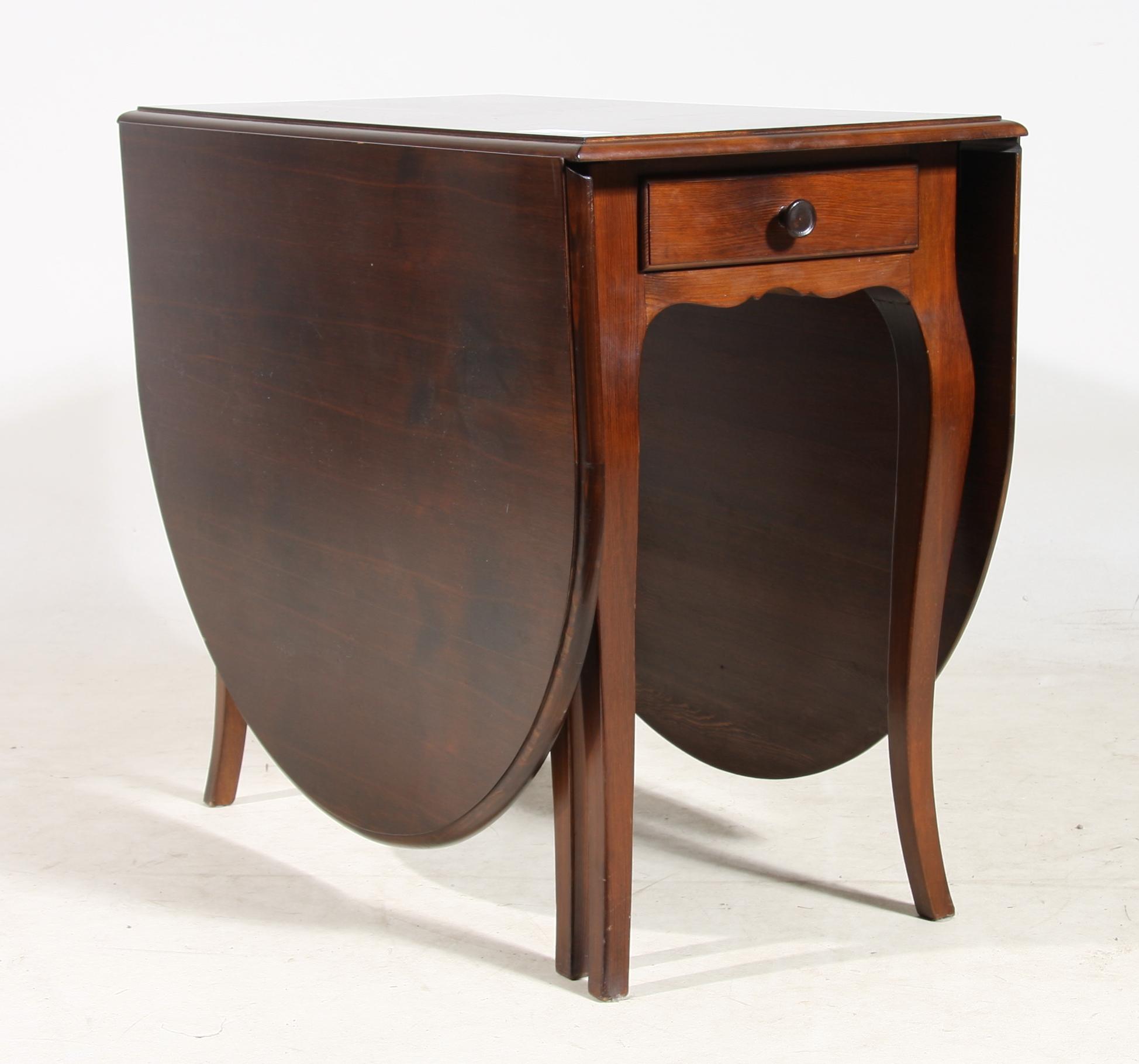 SLAGBORD, rokokostil, 1900-tal.