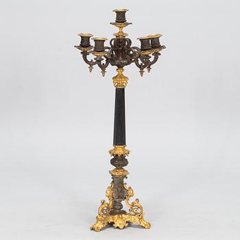 Kynttelikkö, empiretyyli, 1800-luvun loppupuoli, Ranska.
