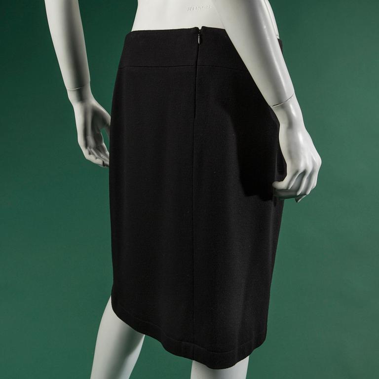 A skirt by CHANEL, in size 42(FR).