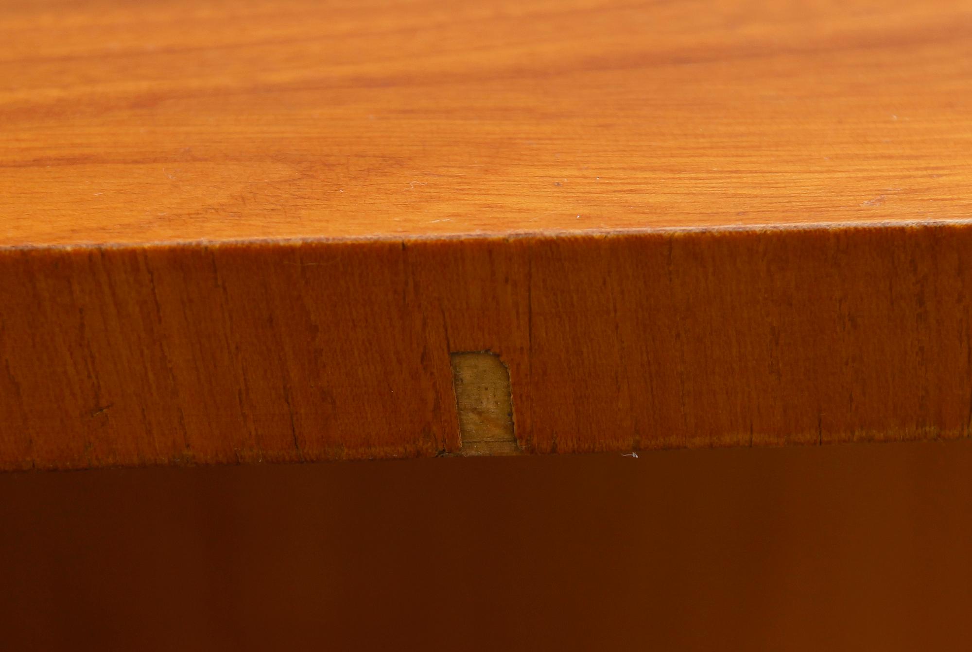 SKRIVBORD, 1900-talets mitt.