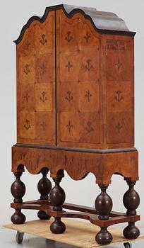 SKÅP, enligt uppgift Carl Malmsten, 1917 för NK.