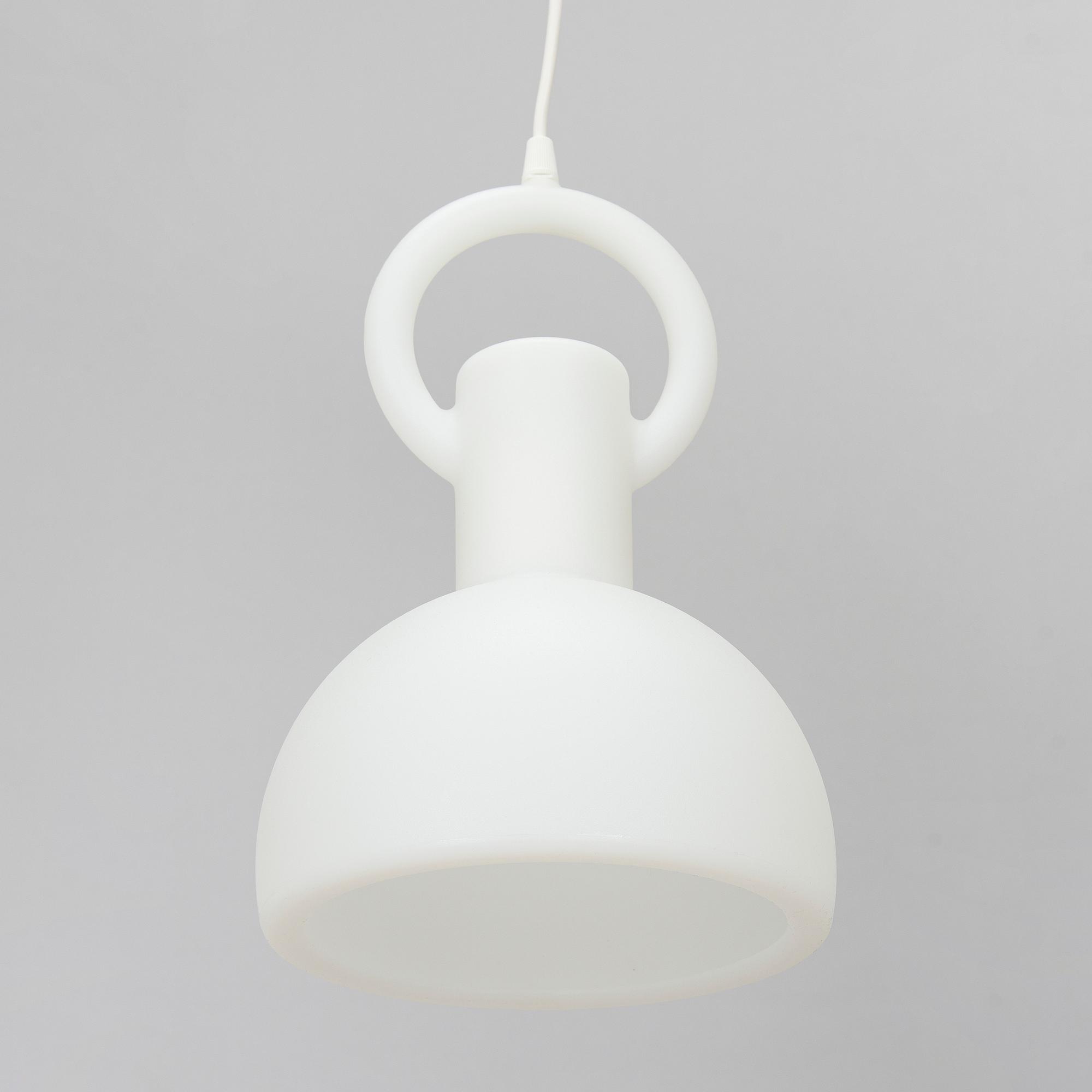 Eero Aarnio, kattovalaisin, "Ring", Melaja Oy 2009.