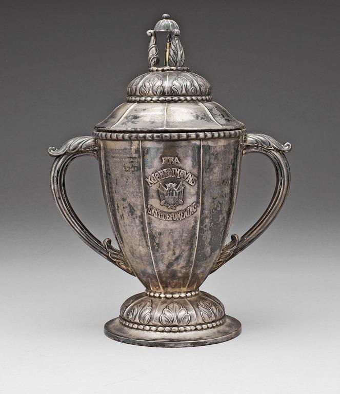 PRISPOKAL, silver, Heimbürger, Köpenhamn, Danmark, 1928. Tot 1038 g.