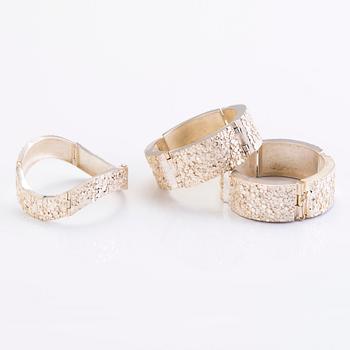 A set of three sterling silver bracelets, Kultateollisuus Ky Viljanen, Turku, 1975.