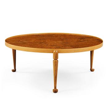 334. Josef Frank, a burled wood top sofa table nr 2139 by Svenskt Tenn Sweden 1950-60's.