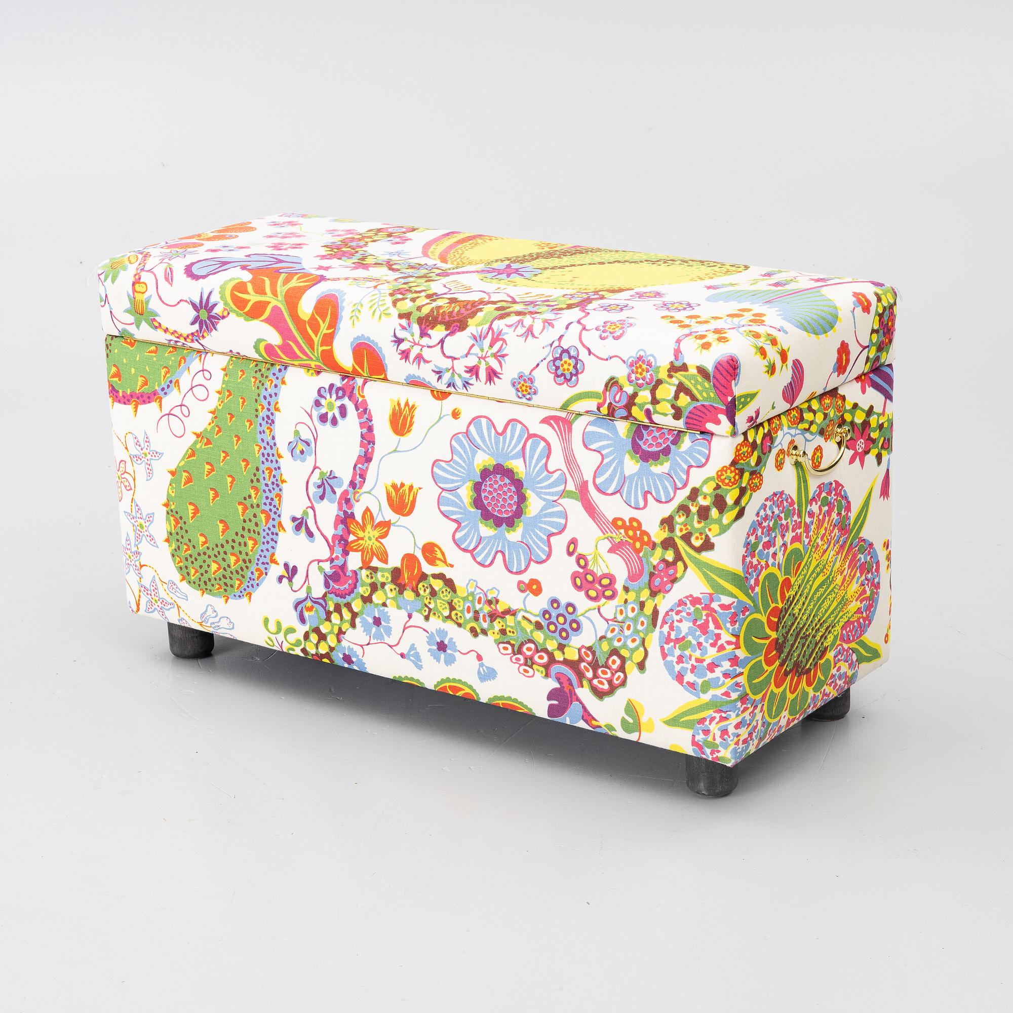 Storage stool, contemporary manufacture.