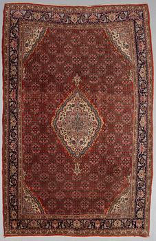 MATTA, semiantik, Bidjar, ca 343 x 224 cm.