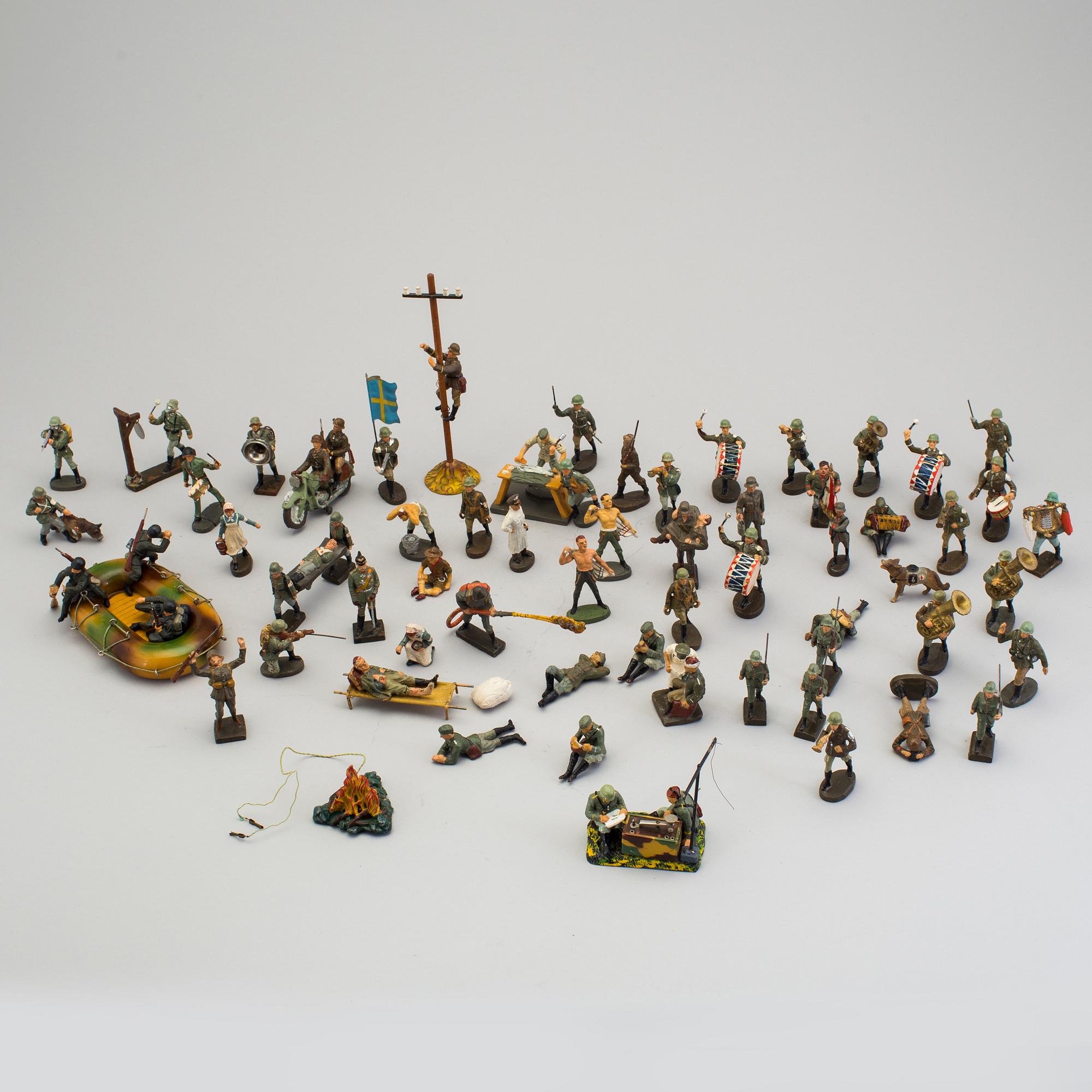 ELASTOLIN OCH LINEOL, samling med 65 figurer, Tyskland, 1930/40-tal.