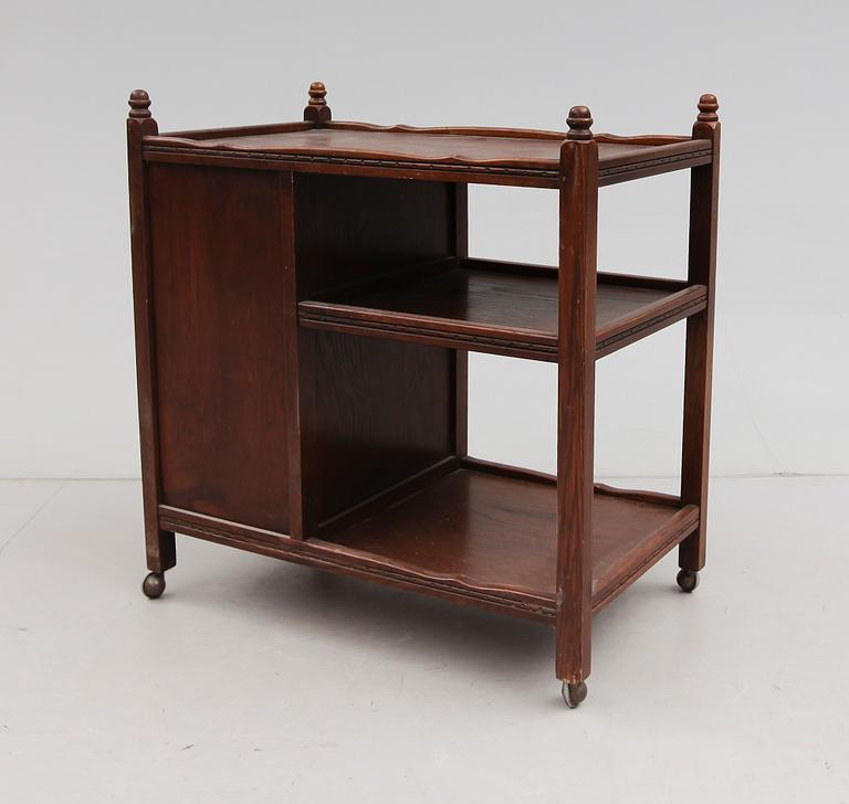 SERVERINGSVAGN, 1900-talets första hälft.