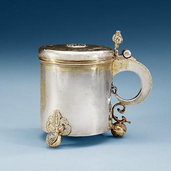 A Baltic 17th century parcel-gilt tankard, makers mark of Andreas Brackfeldt, Riga (1661-1697).