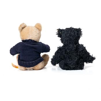 Steiff teddy bears, 2, second half of the 20th century.