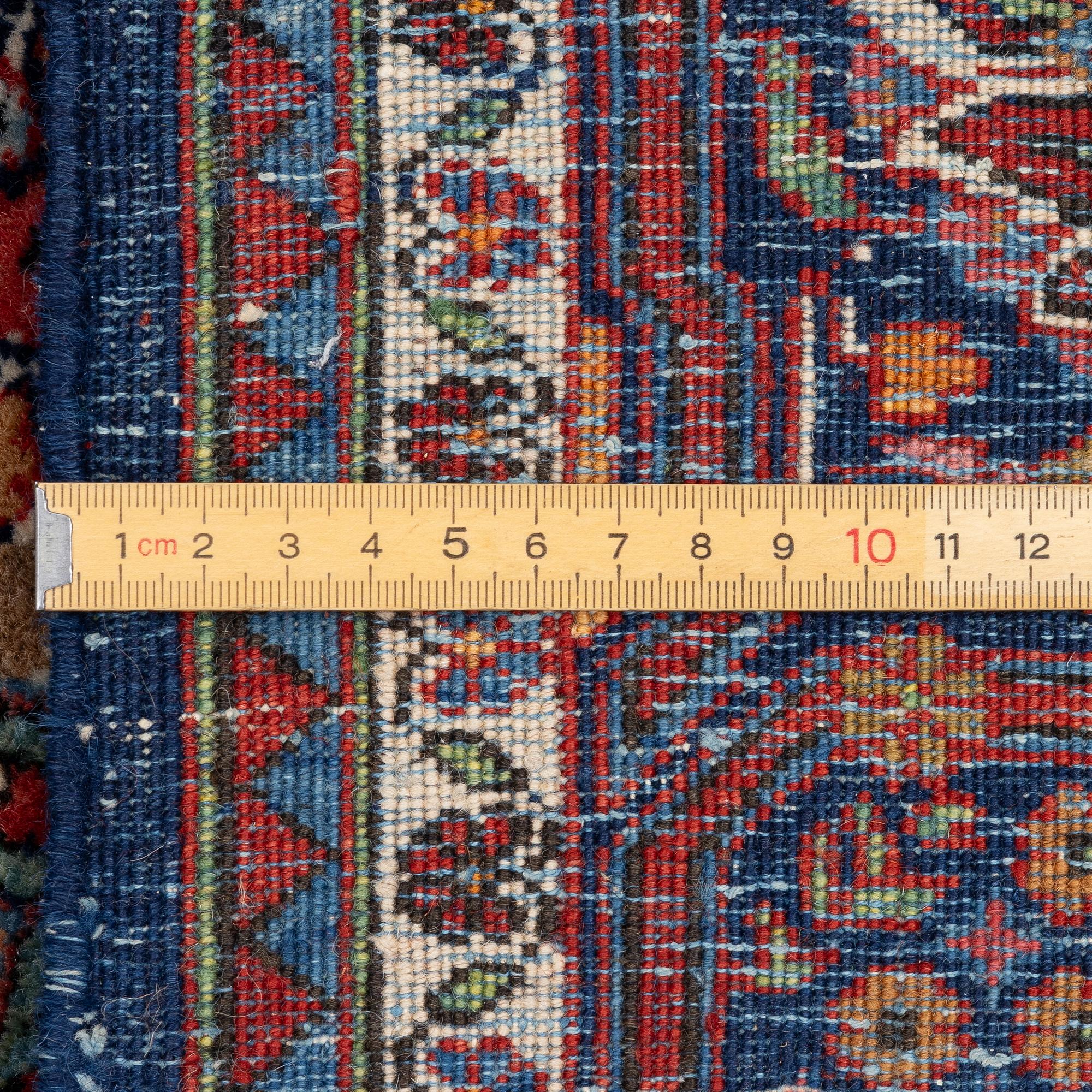 An antique Joshagan, Central Persia, c. 205 x 135 cm.