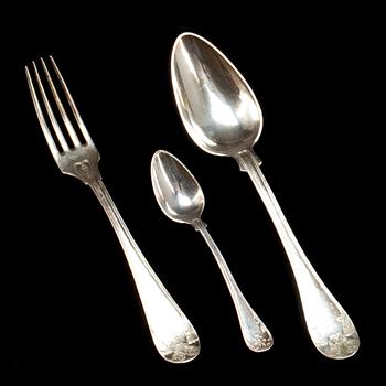 BESTICKSUPPSÄTTNING, silver,23 st.  Modell gammalfransk Bl a Jakob S. Lundberg, Stockholm, 1824. Vikt ca 1088g.