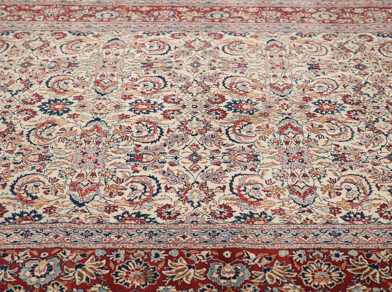 MATTO, semi-antique/Old Nain Tuteshk, part silk, ca  228 x 150 cm.