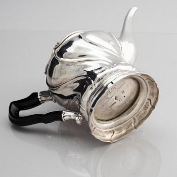 Kilian Kelson, tekanna, silver, Stockholm 1756. Rokoko.