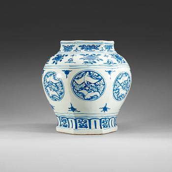 1671. A blue and white jar, Ming dynasty, 16th Century.