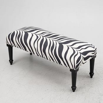 A bench, Artwood.