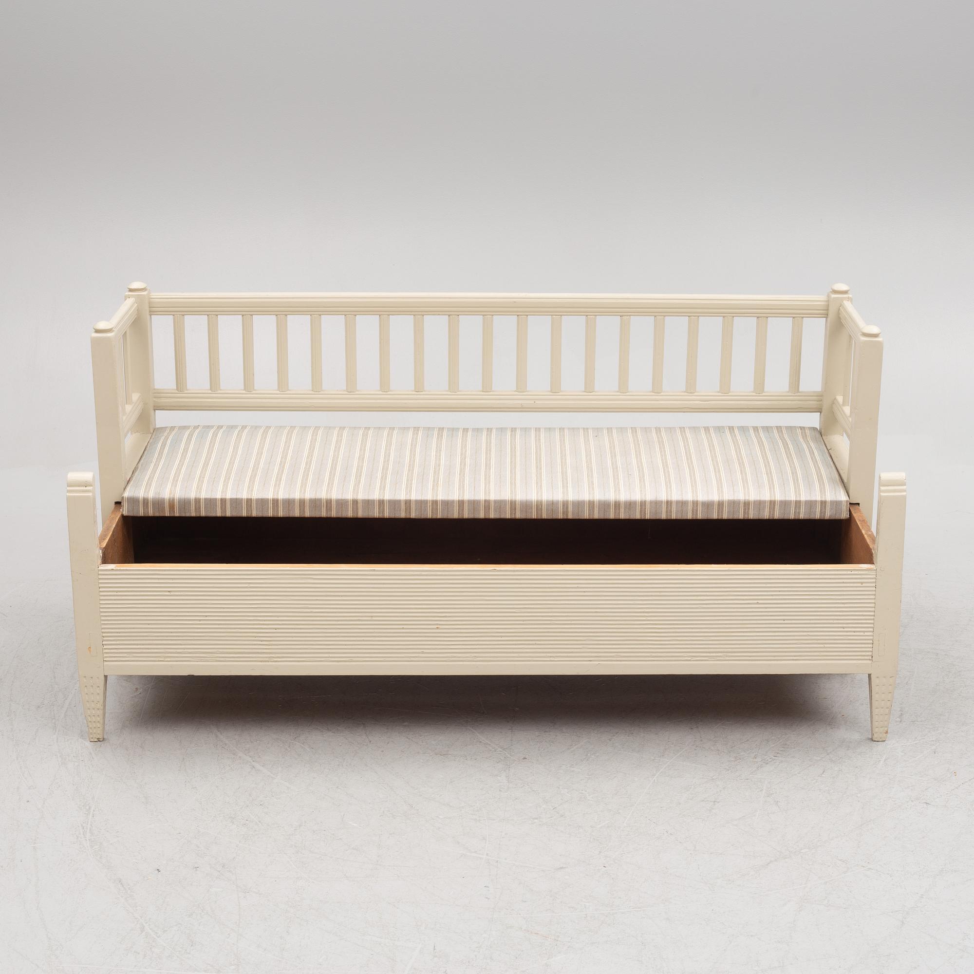 Sofa, Gustavian style, 18th/19th century.