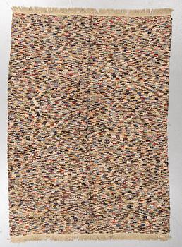 A carpet, rag-rug, ca 229 x 166 cm.